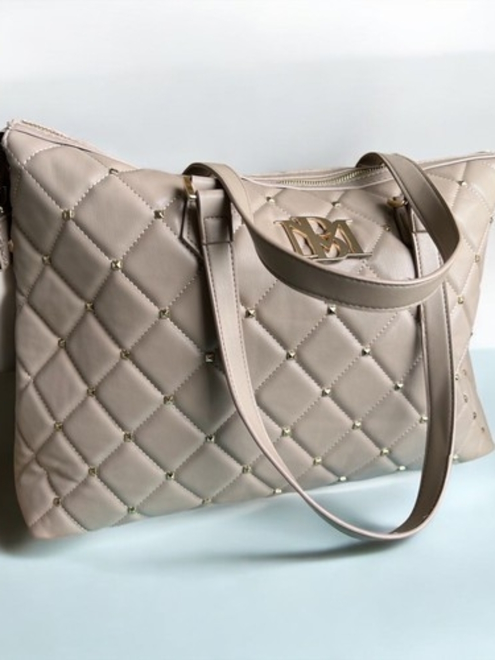 Quilted Tote Bag in Light Beige - Elegant Everyday Carry With New No Tag